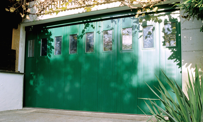 Porte de garage sectionnelle Surf latérale