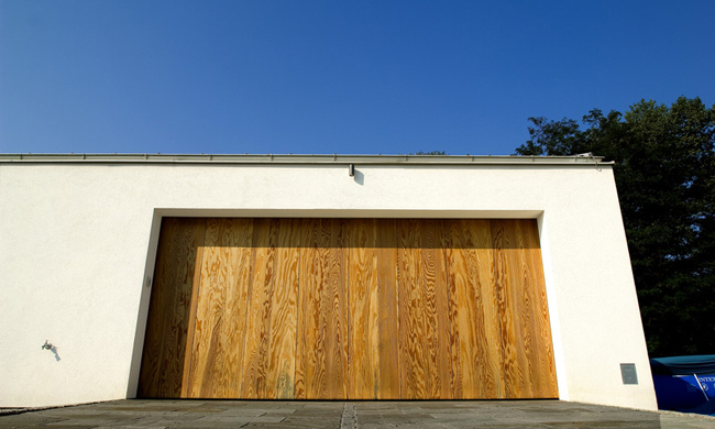 Porte de garage sectionnelle Surf latérale